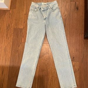 Ultra High Rise 90s Straight Jeans